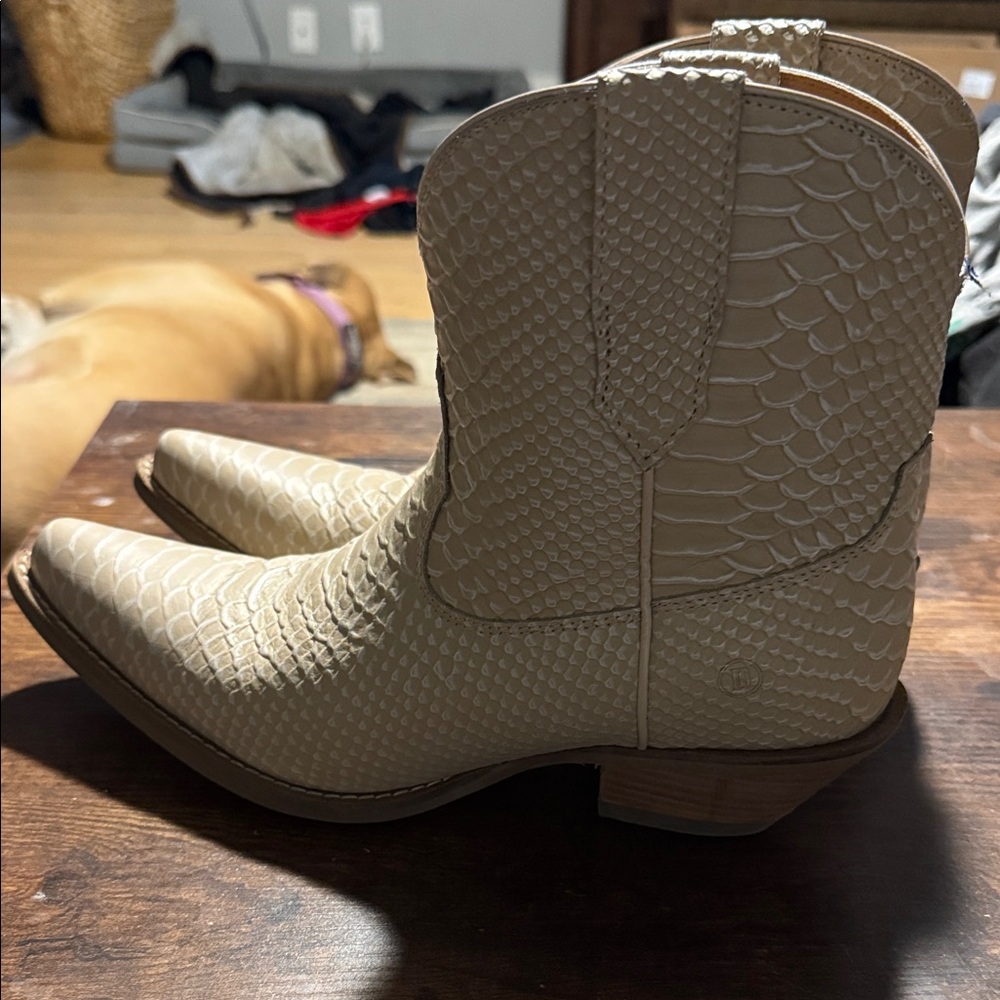 Dingo Beige Snakeskin Ankle Boots